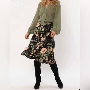 NWT Amuse Society Holly Woven Midi Skirt, size Large, wrap around skirt!